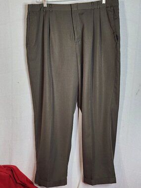 Dockers Olive Green Pleated Poly Wool Blend Cuffed Hem Dress Pants Size 42x30
